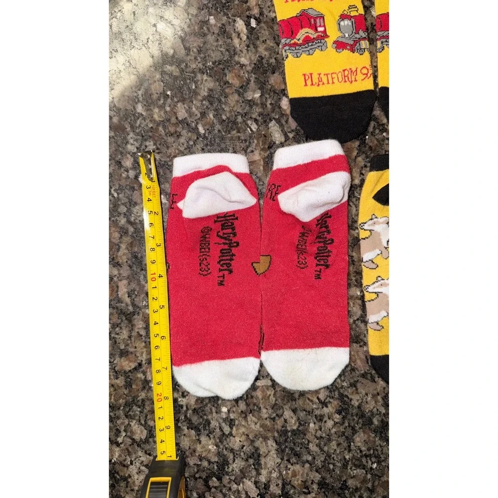 Harry Potter Ankle Socks Bundle Gryffindor Hufflepuff Platform 9 3/4 3 Pairs
